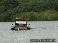 Véhicule amphibie : Navigation sur l'eau